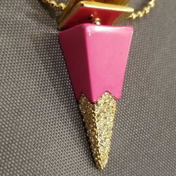 💕TRINA TURK💕 Pink Stacked Cone Pendant Necklace NWT Pink Gold - Picture 6 of 9